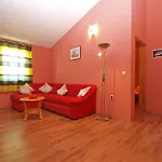 Anto 1296 Apartman Póla