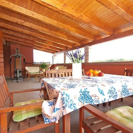 Anto 1296 Apartmán Pula