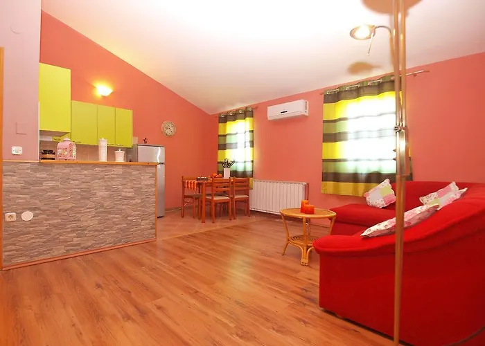 Apartment Anto 1296 *