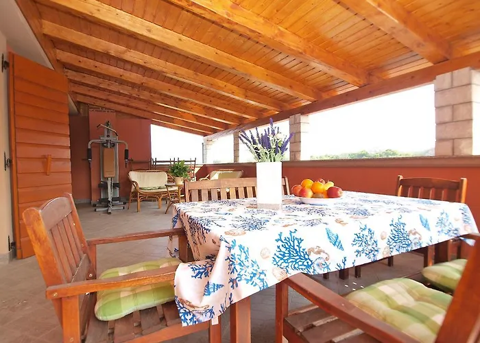 Anto 1296 Lägenhet Pula