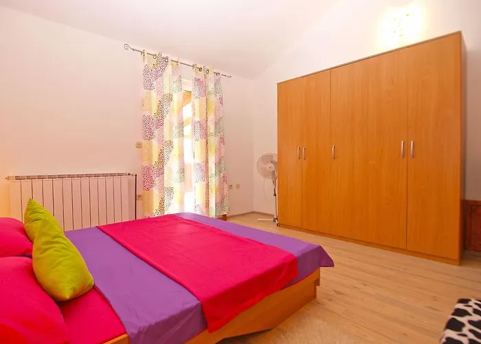 Anto 1296 Apartman Póla
